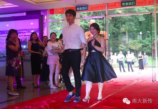问鼎娱乐